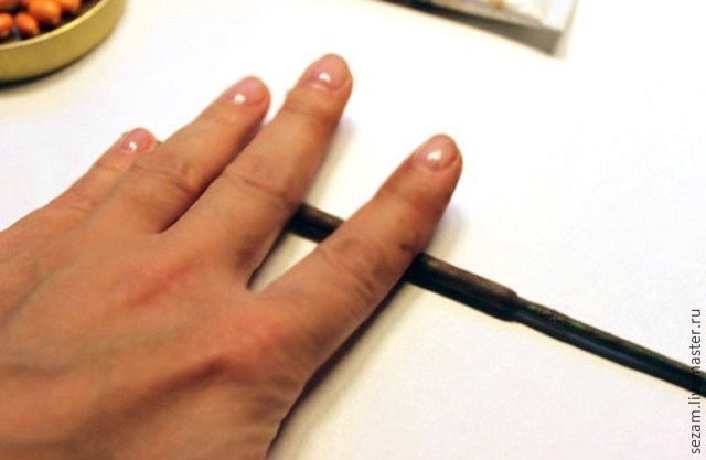 ​Лепим ветку облепихи: часть 3