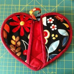 Прихватка в форме сердца