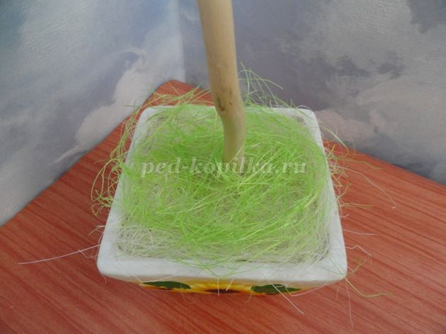 ​Фруктовый топиарий из сизаля: часть 2