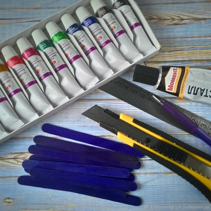 Интерьерный домик из палочек для мороженого Интерьерный домик из палочек для мороженого