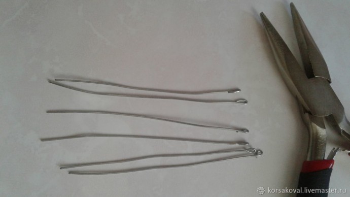 ​Создаем брошь "Букет двухцветных роз": часть 2