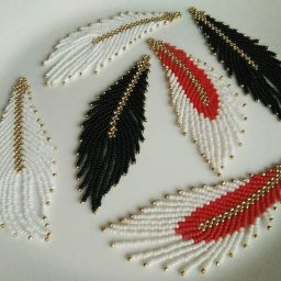 ​Листики, пёрышки из бисера в украшениях