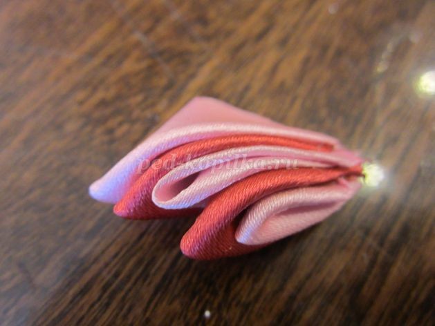 Цветок из атласных лент: мастер-класс, часть 1 Цветок из атласных лент: мастер-класс, часть 1