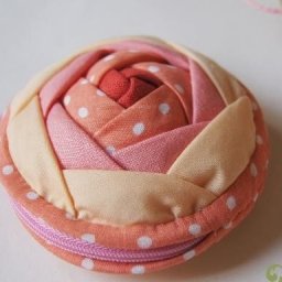 ​Кошелёк в виде розы: лоскутное шитье