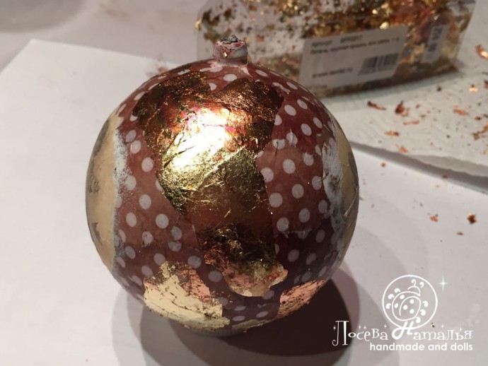 Декорирование винтажного ёлочного шара "Зимняя сказка" в смешанной технике: часть 2 Декорирование винтажного ёлочного шара "Зимняя сказка" в смешанной технике: часть 2