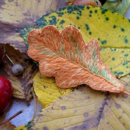 Создаем брошь "Дубовый лист" в технике объемной вышивки гладью: часть 1