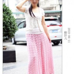 Длинная розовая юбка