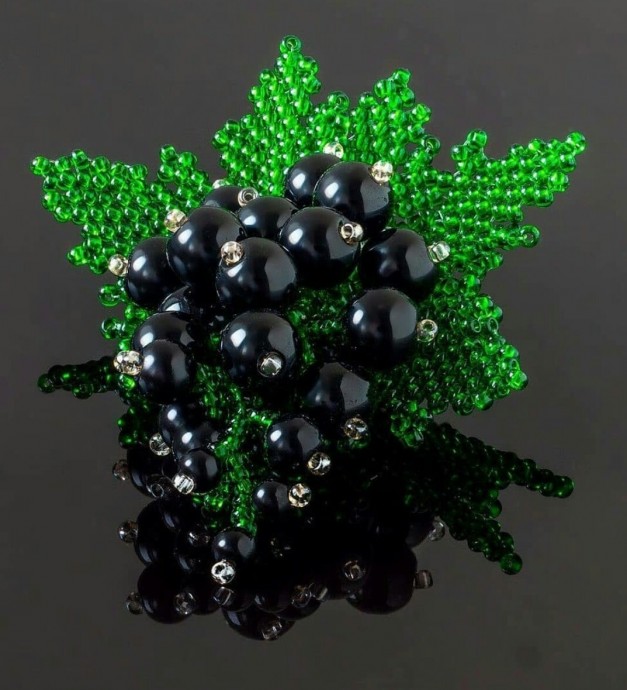 Смородина из бисера: мастер-класс Смородина из бисера: мастер-класс