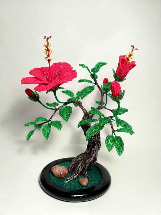 ​Гибискус из бисера