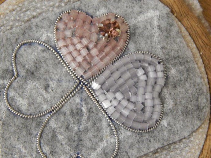 ​Создание броши "Клевер" из бисера: мастер-класс, часть 3