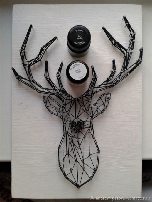 Контурный олень в технике String Art: часть 2