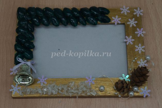 Новогоднее декорирование рамок для фотографий: часть 2
