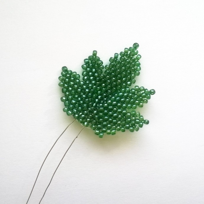 Смородина из бисера: мастер-класс Смородина из бисера: мастер-класс