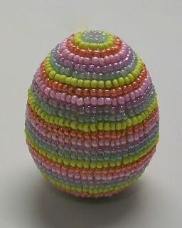 Оплетение яйца бисером техникой ручного ткачества Оплетение яйца бисером техникой ручного ткачества