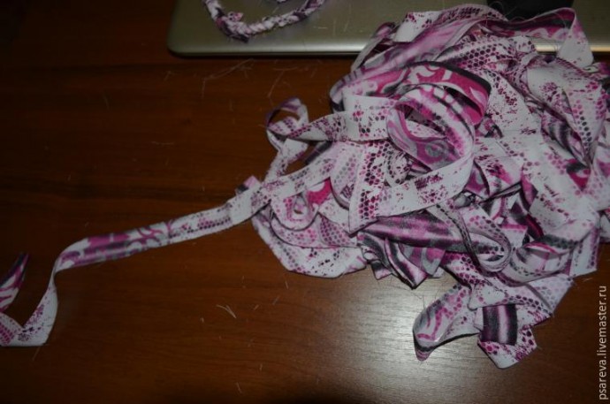 ​Шьем прикроватный коврик "Привет от бабушки"