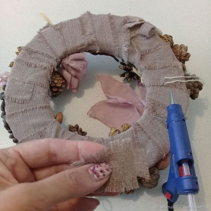 Создаём рождественский венок: часть 2