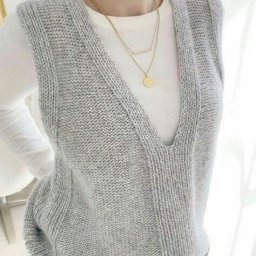 Жилет спицами
