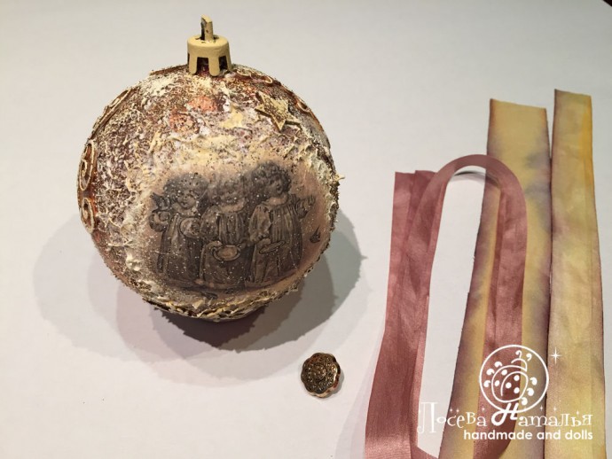 Декорирование винтажного ёлочного шара "Зимняя сказка" в смешанной технике: часть 4