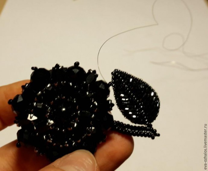 ​Делаем брошь-цветок "Черная георгина": часть 3