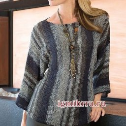 Трёхцветный полосатый пуловер, связанный единым полотном