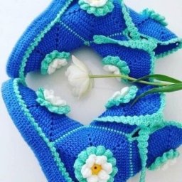 ​Домашние сапожки из мотивов