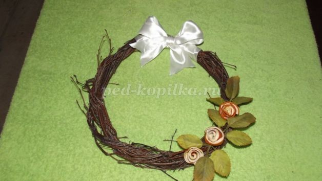 ​Декоративный венок: часть 3