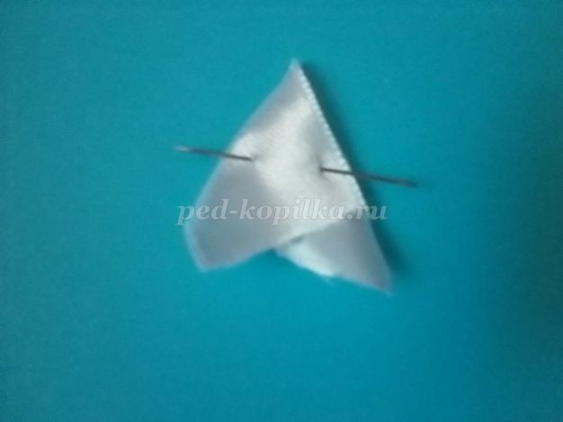 Заколка-астра из атласных лент: мастер&ndash;класс, часть 1