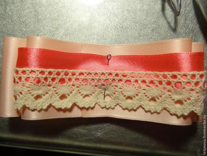 ​Брошь из бисера и лент: часть 6