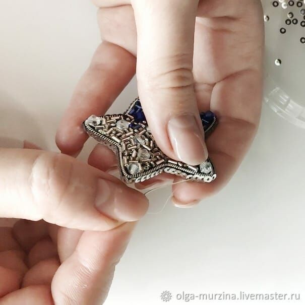 Делаем брошь из бисера звезду: часть 4 Делаем брошь из бисера звезду: часть 4