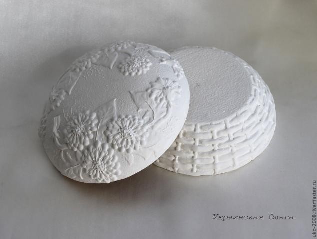 Одуванчики в объемной технике на шкатулке: часть 2