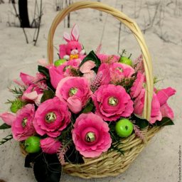 Как сделать цветок для букета из конфет: часть 2