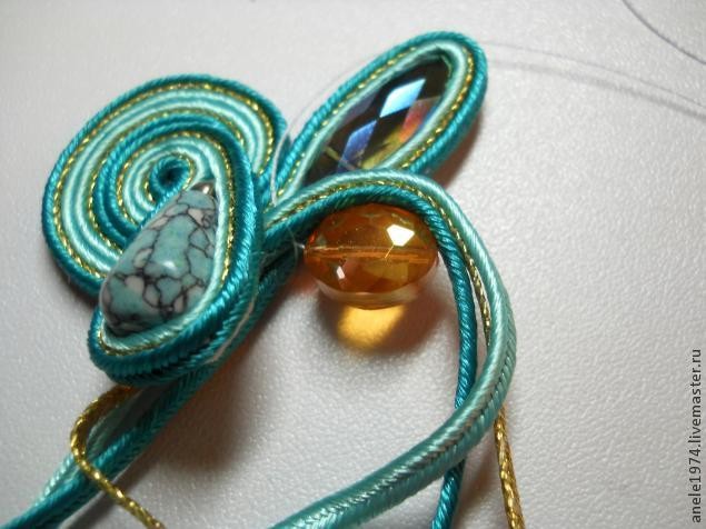 ​Мастер-класс по созданию сутажного кулона "Весенний букетик": часть 2