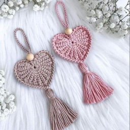 ​Подвесы в виде сердечек