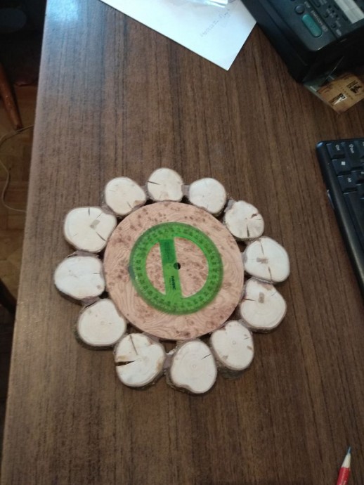 ​Делаем оригинальные деревянные часы из спилов: часть 5