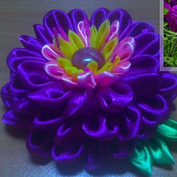 Зажим для волос "Циния" в технике Tsumami kanzashi