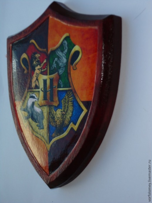 ​Как сделать своими руками герб из дерева