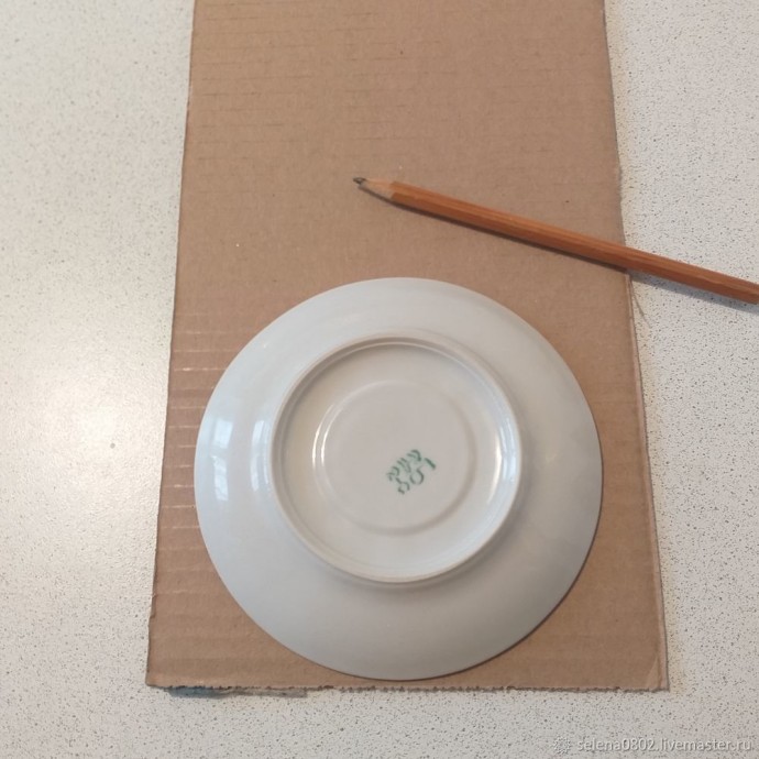 Мастерим ёлку из природных материалов: часть 3