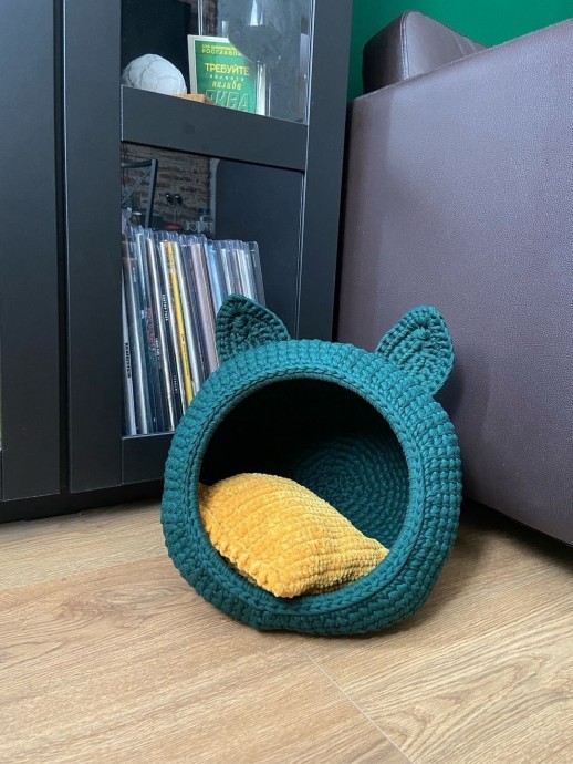 ​Забавный домик крючком