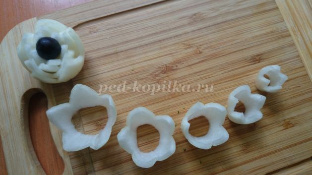 Фигурная нарезка из овощей и фруктов с фото для начинающих: часть 2