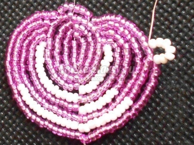 Гибискус из бисера Гибискус из бисера