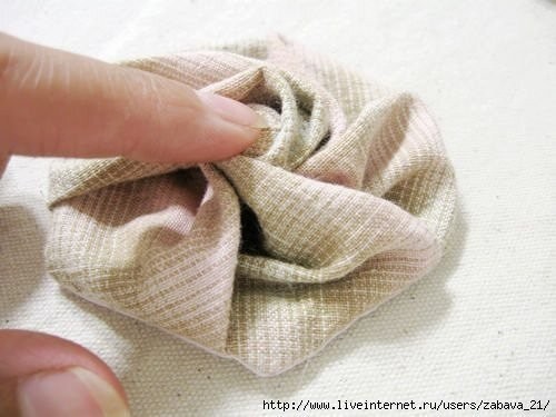 Мастер-класс по текстильным розочкам