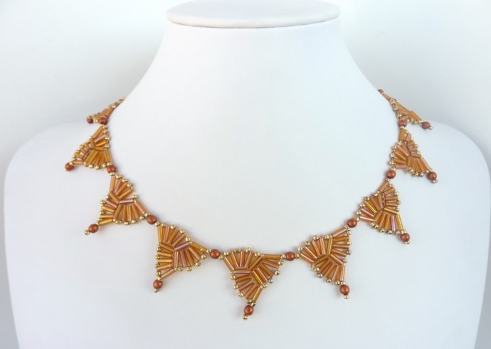 Колье и серьги из бисера и стекляруса Колье и серьги из бисера и стекляруса