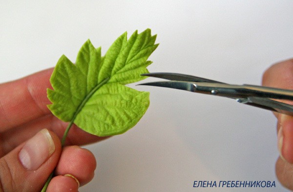 ​Красная смородина из эпоксидной смолы: часть 5