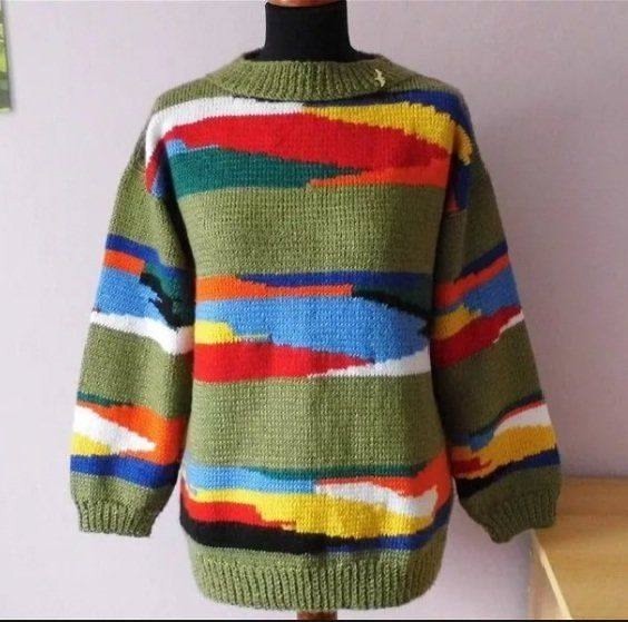 Разноцветные свитера