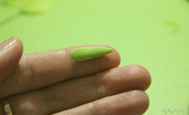 Веточка цветущей вишни из холодного фарфора: часть 3