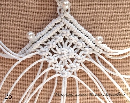 Подвеска-ромб в технике макраме Подвеска-ромб в технике макраме