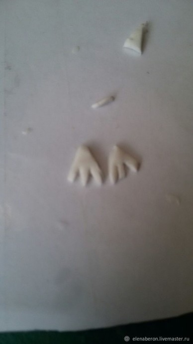 ​Мастерим голубую сороку из глины: часть 3