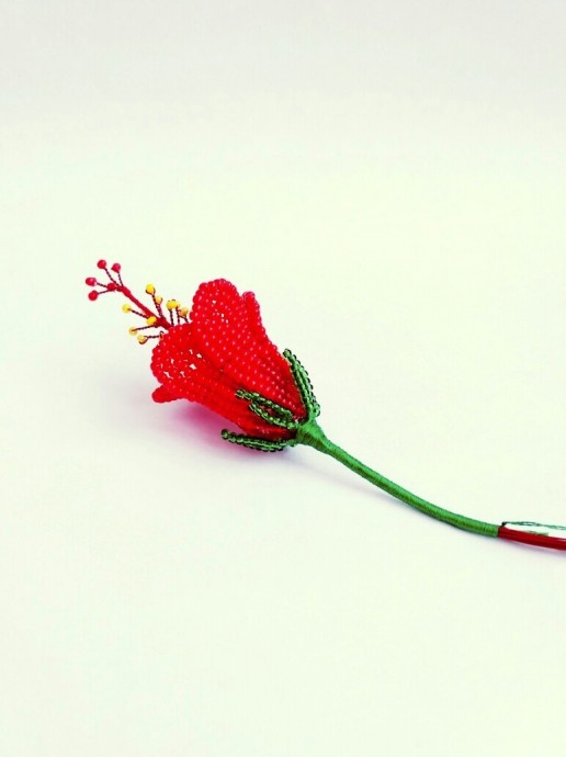 ​Гибискус из бисера