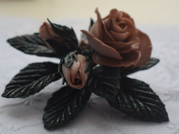 Создаем брошь "Букет двухцветных роз": часть 5