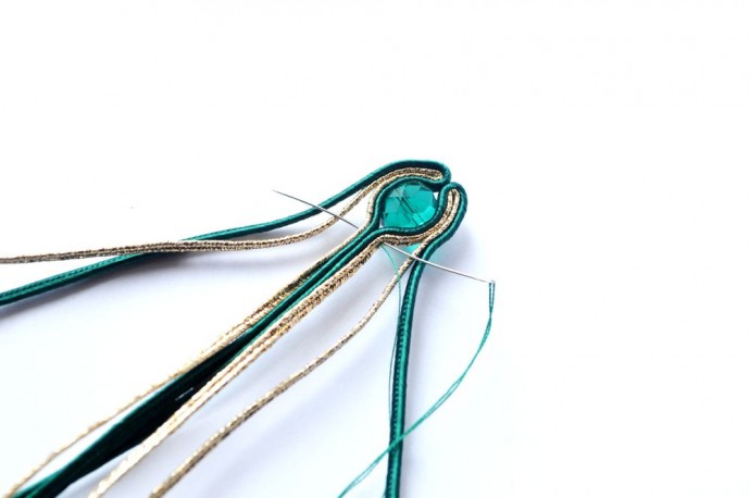 Создаем сутажную брошь "Прекрасный цветок мака": мастер-класс, часть 3